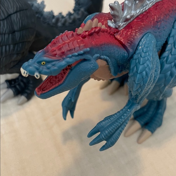 Godzilla Action Figures (2) - Picture 3 of 5